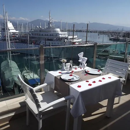 Alesta Yacht 4* פאטהיה