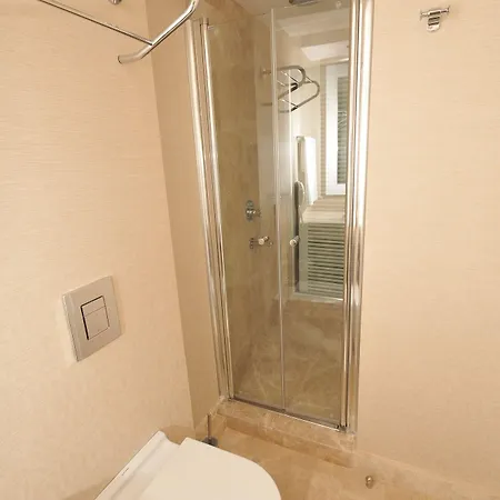 Hotel Alesta Yacht