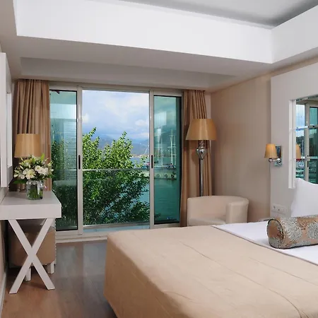 Hotell Alesta Yacht