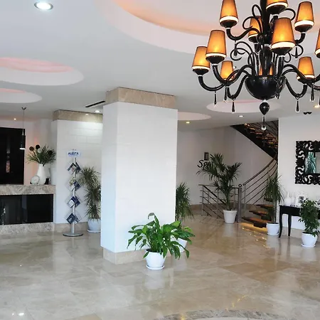 Hotel Alesta Yacht