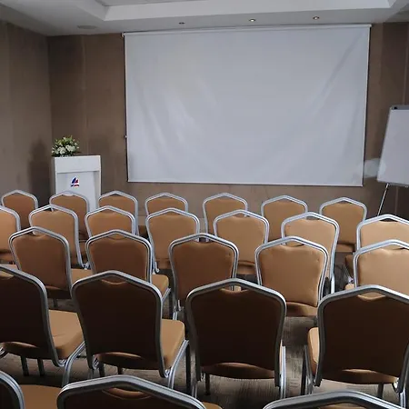 Alesta Yacht Hotell 4*