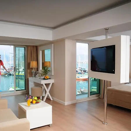 Alesta Yacht Hotel Fethiye
