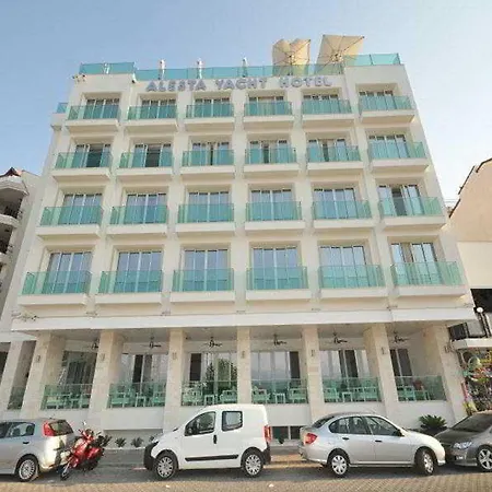 Alesta Yacht Hotel 4*