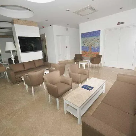 Alesta Yacht Hotel