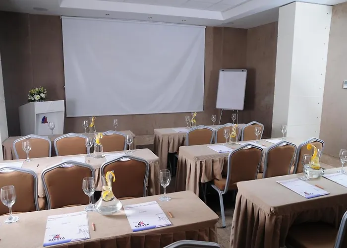 Alesta Yacht Szálloda